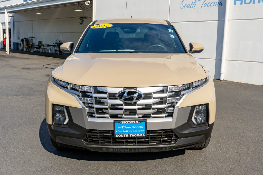 Used 2024 Hyundai Santa Cruz SE FWD image 4