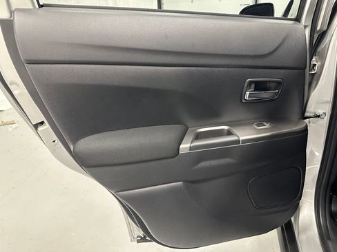 Used 2019 Mitsubishi Outlander Sport ES AWD/4WD image 35