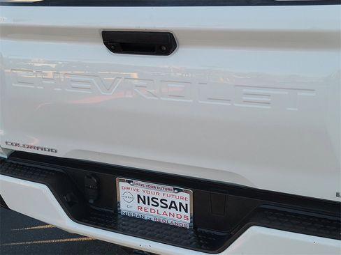 Used 2023 Chevrolet Colorado LT w/ LT Convenience Package II image 24