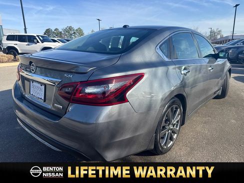 Used 2018 Nissan Altima 2.5 SR w/ SR Special Edition image 8