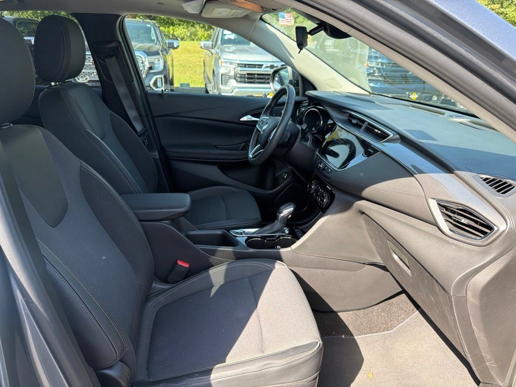 Certified 2021 Buick Encore GX Select w/ Advanced Technology Package AWD/4WD image 20