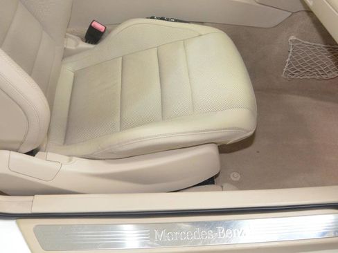 Used 2015 Mercedes-Benz E 400 E 400 w/ Premium 1 Package image 27