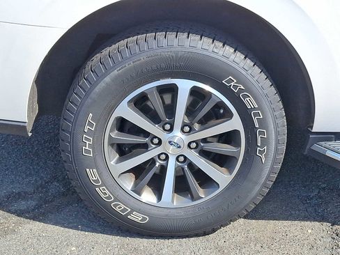 Used 2019 Ford Expedition XLT w/ Equipment Group 202A image 7