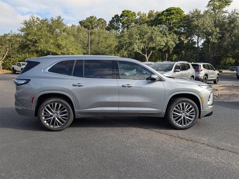 New 2026 Buick Enclave Avenir w/ Super Cruise Package image 3