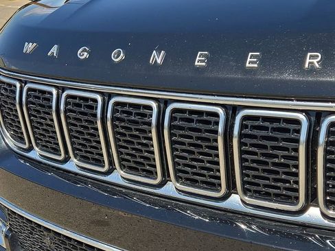 Used 2024 Jeep Wagoneer Series II w/ Flexible Seating Group RWD image 7