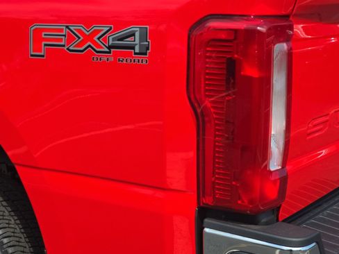New 2026 Ford F250 XL w/ FX4 Off-Road Package image 35