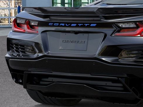 New 2026 Chevrolet Corvette E-Ray w/ Stealth Interior Trim Package AWD/4WD image 14