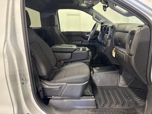 Used 2025 Chevrolet Silverado 1500 W/T w/ WT Value Package image 8