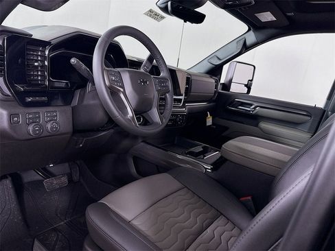 New 2026 Chevrolet Silverado 2500 ZR2 image 4
