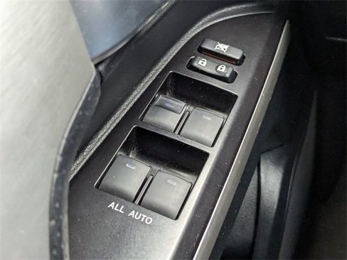 Used 2021 Toyota Land Cruiser image 24