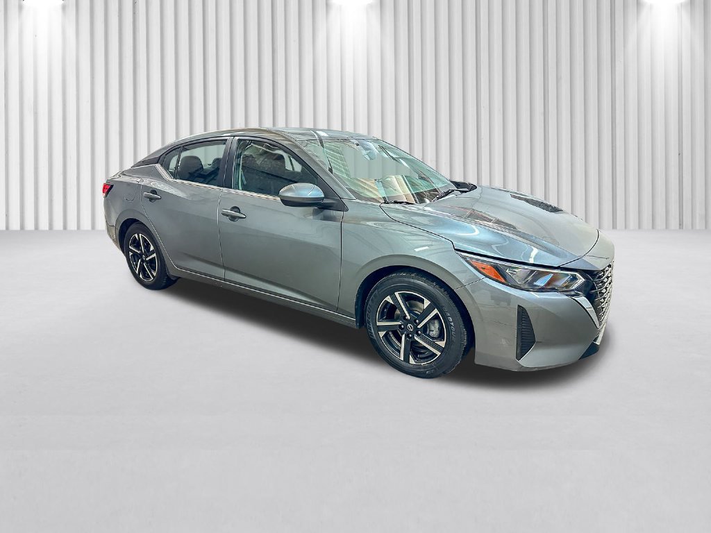 Used 2024 Nissan Sentra SV FWD image 2