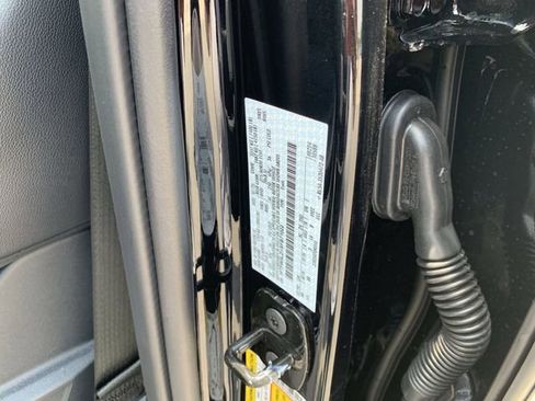 New 2025 Ford F150 Lariat w/ Equipment Group 501A Mid image 34