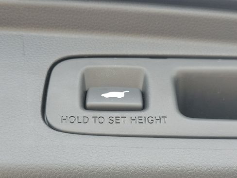 Used 2025 Honda CR-V EX-L image 10