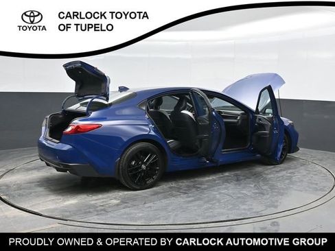 Used 2025 Toyota Camry SE image 47