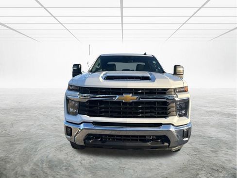 Used 2025 Chevrolet Silverado 2500 LT w/ Convenience Package image 8