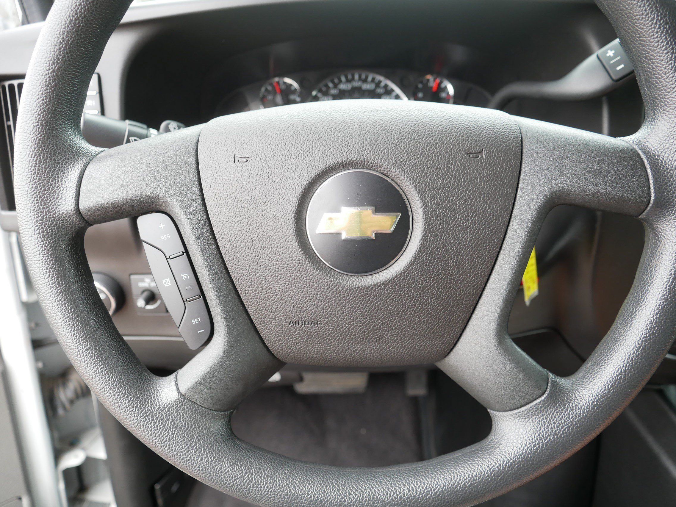 Used 2019 Chevrolet Express 3500 LT w/ LT Preferred Equipment Group RWD image 25