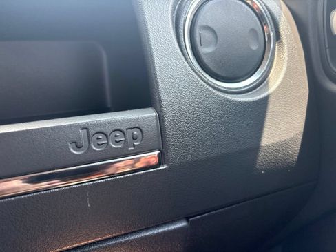 Used 2017 Jeep Patriot Sport w/ Power Value Group FWD image 21
