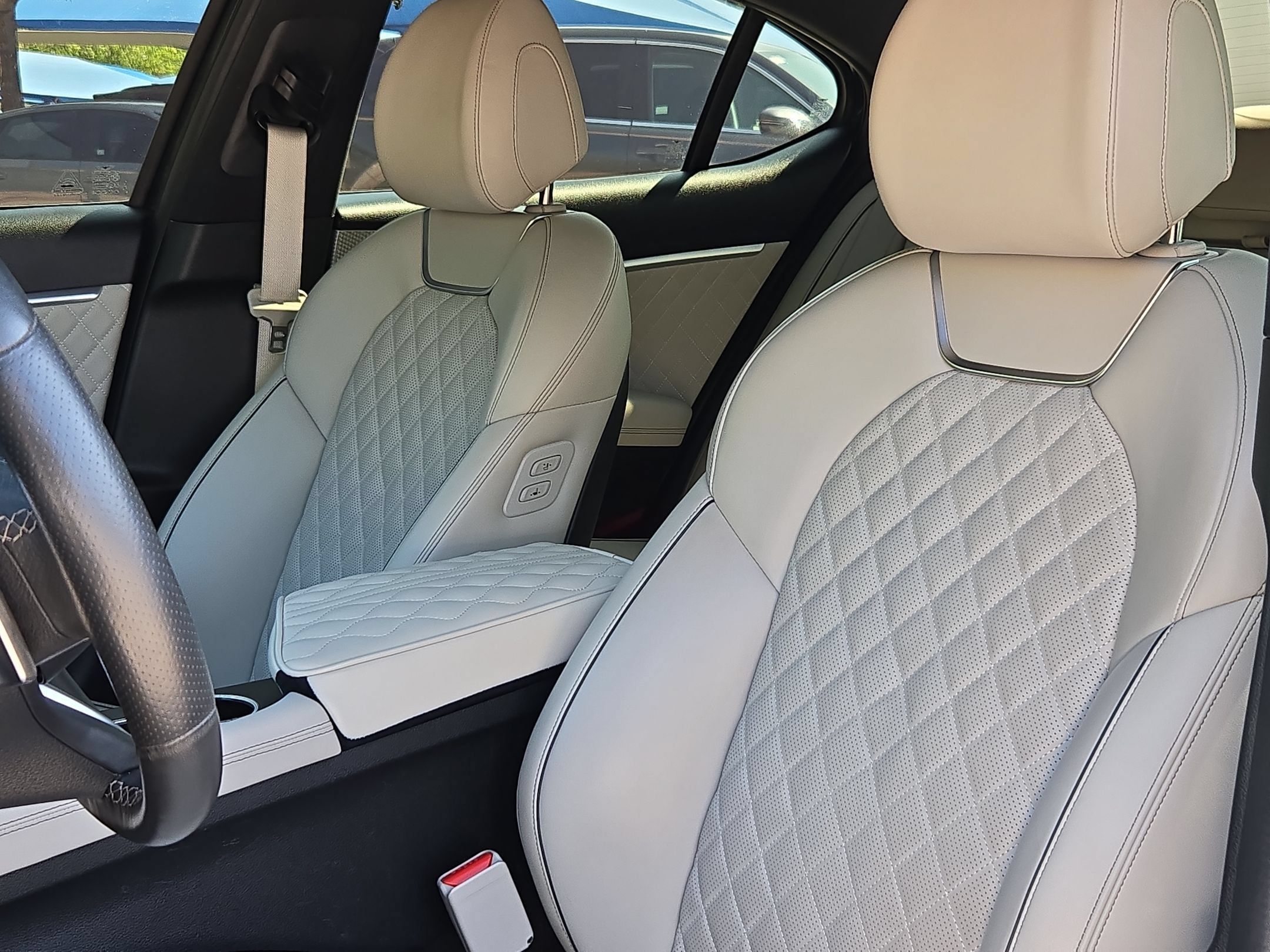 Used 2023 Genesis G70 3.3T w/ Sport Prestige Package AWD/4WD image 13