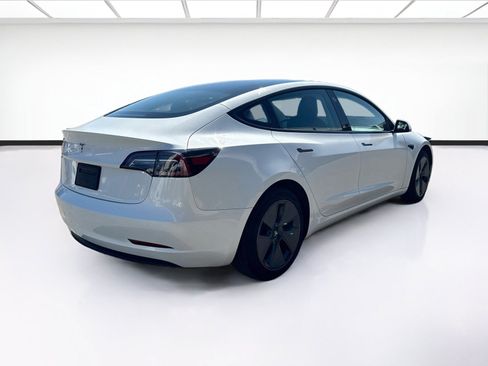Used 2023 Tesla Model 3 Standard Range RWD image 4