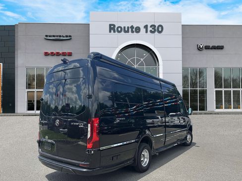 Used 2022 Mercedes-Benz Sprinter 3500 image 4