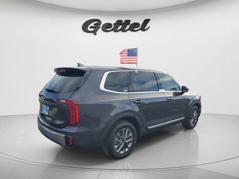 Used 2025 Kia Telluride LX FWD image 5