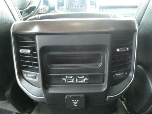 Used 2021 RAM 1500 Laramie w/ Off Road Group AWD/4WD image 19