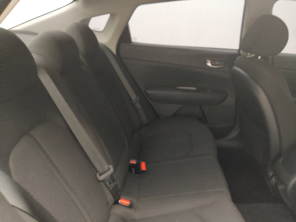 Used 2020 Kia Optima LX FWD image 19