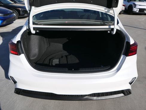 Used 2023 Kia Forte LXS w/ LXS Technology Package image 23