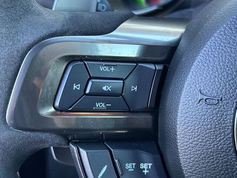 Used 2021 Ford Mustang Shelby GT500 w/ Technology Package image 26