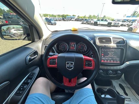 Used 2019 Dodge Journey Crossroad AWD/4WD image 28