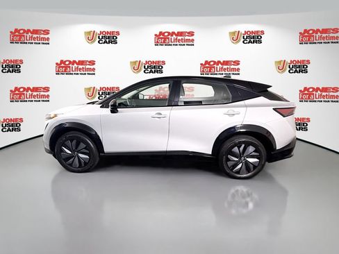 Used 2023 Nissan Ariya AWD image 14