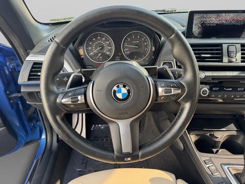 Used 2016 BMW M235i Convertible w/ Technology Package image 10