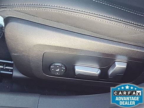 Used 2023 BMW 330i Sedan w/ M Sport Package image 30