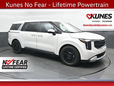Used 2026 Kia Carnival FWD image 1
