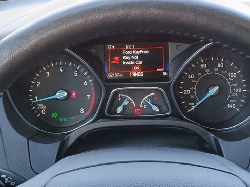 Used 2017 Ford Focus Titanium image 8