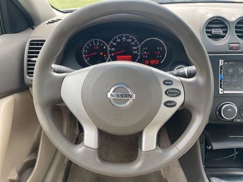 Used 2012 Nissan Altima 2.5 S FWD image 18