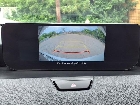 Used 2024 MAZDA CX-90 Plug-In Hybrid w/ Preferred AWD/4WD image 17
