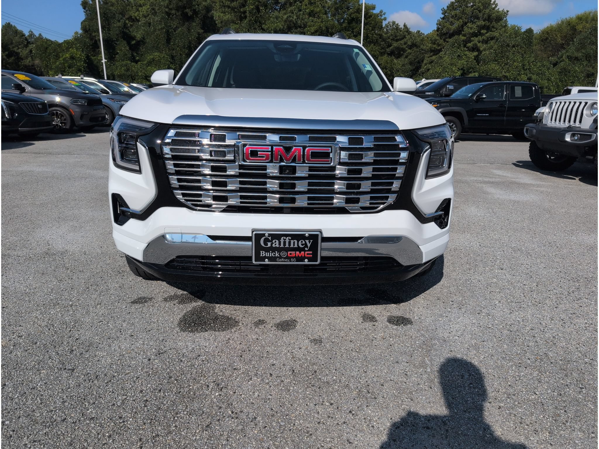 New 2027 GMC Terrain Denali w/ LPO, Floor Liner Package AWD/4WD image 9