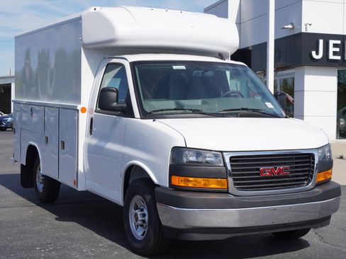 New 2025 GMC Savana 3500 w/ Power Convenience Package image 1
