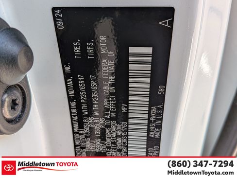 Certified 2024 Toyota Sienna XLE AWD/4WD image 37