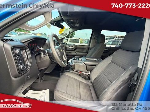 Used 2022 Chevrolet Silverado 1500 Custom AWD/4WD image 22