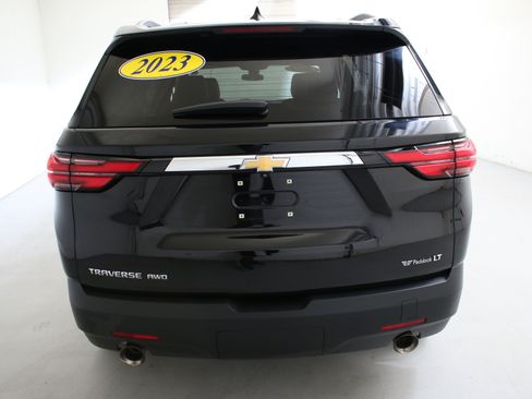 Used 2023 Chevrolet Traverse LT w/ LPO, Floor Liner Package AWD/4WD image 8