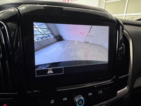 Certified 2023 Chevrolet Traverse LT image 19
