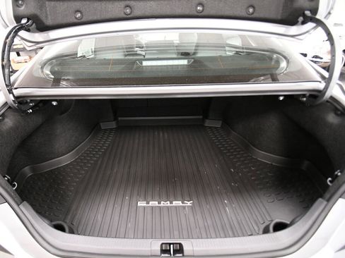 Certified 2025 Toyota Camry SE image 25