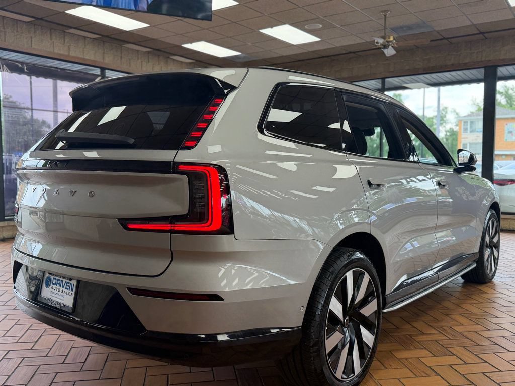 Used 2025 Volvo EX90 Ultra AWD/4WD image 7