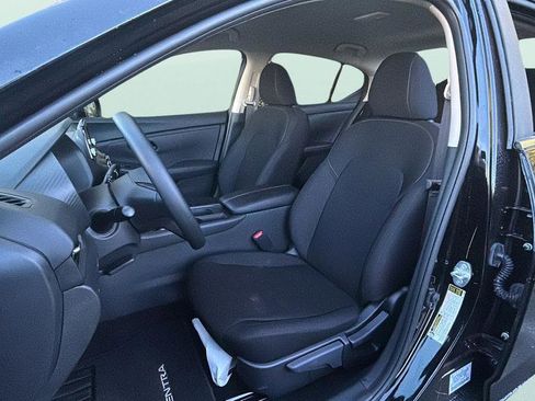 Used 2025 Nissan Sentra S image 21