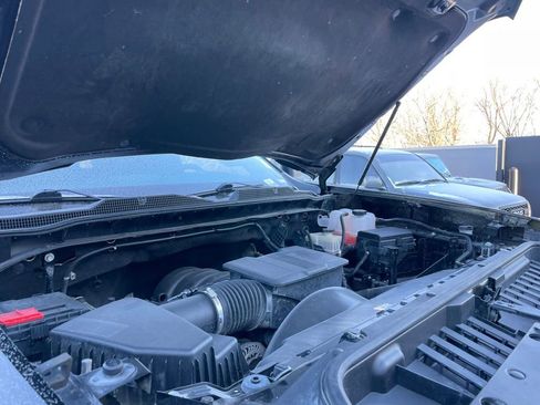 Used 2021 Chevrolet Silverado 2500 Custom w/ Custom Value Package image 28