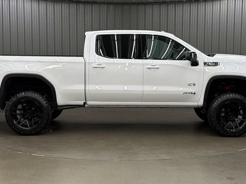 Used 2026 GMC Sierra 1500 AT4 w/ AT4 Premium Package AWD/4WD image 6