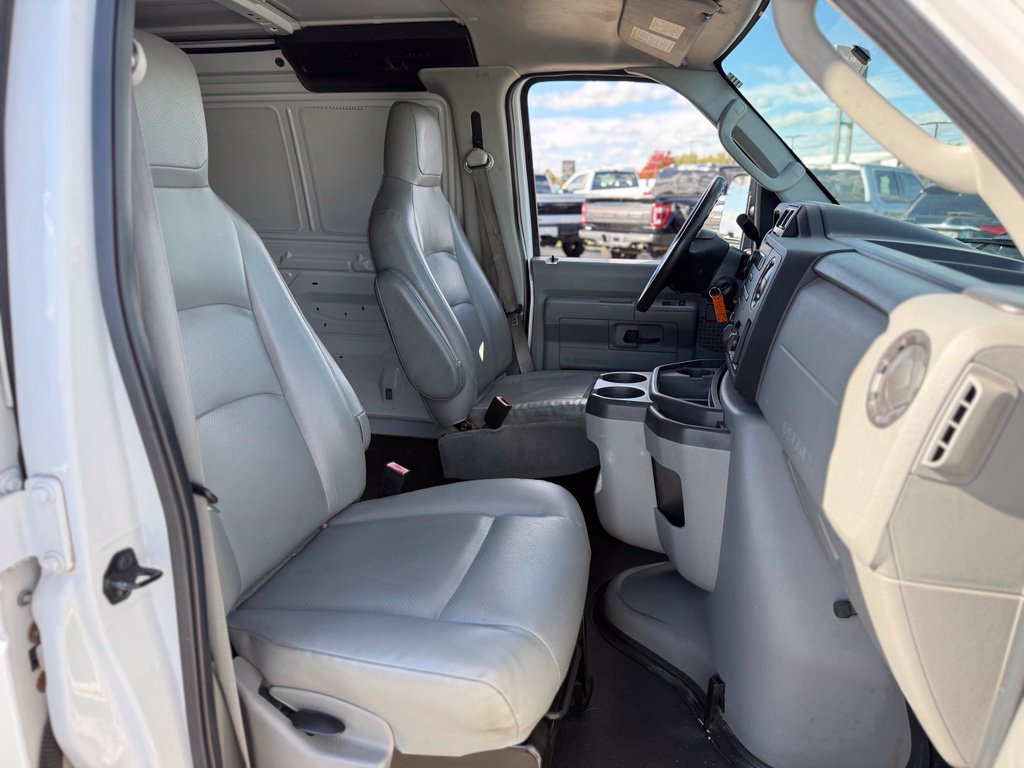 Used 2014 Ford E-350 and Econoline 350 Extended Super Duty RWD image 12