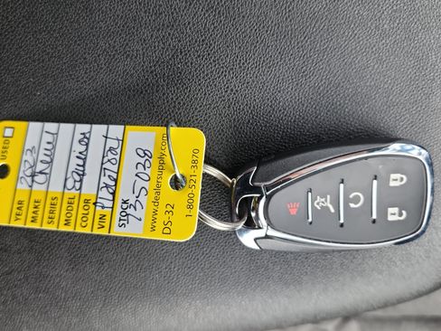 Used 2023 Chevrolet Equinox LT AWD/4WD image 36